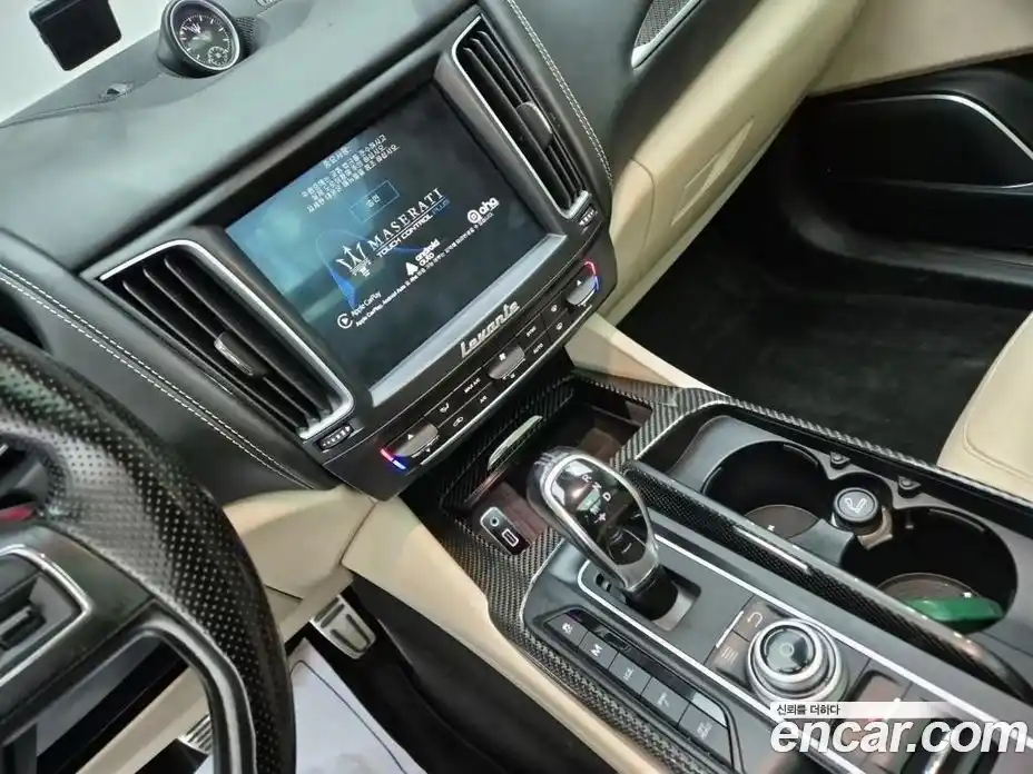 Maserati Levante 2017 3.0 гидро в Москве № 304825, фото 15