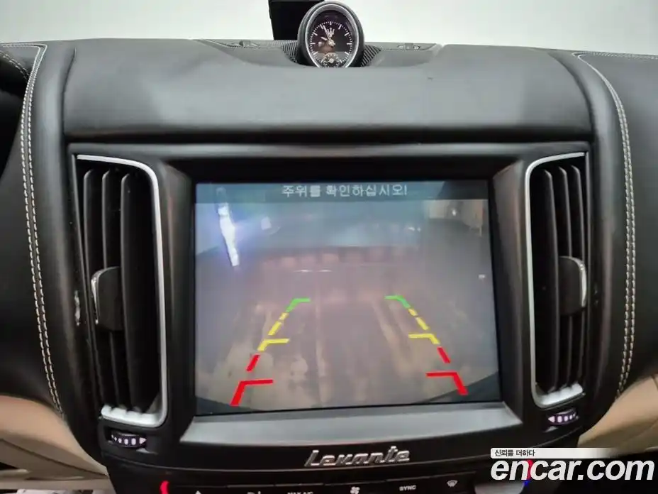 Maserati Levante 2017 3.0 гидро в Москве № 304825, фото 18