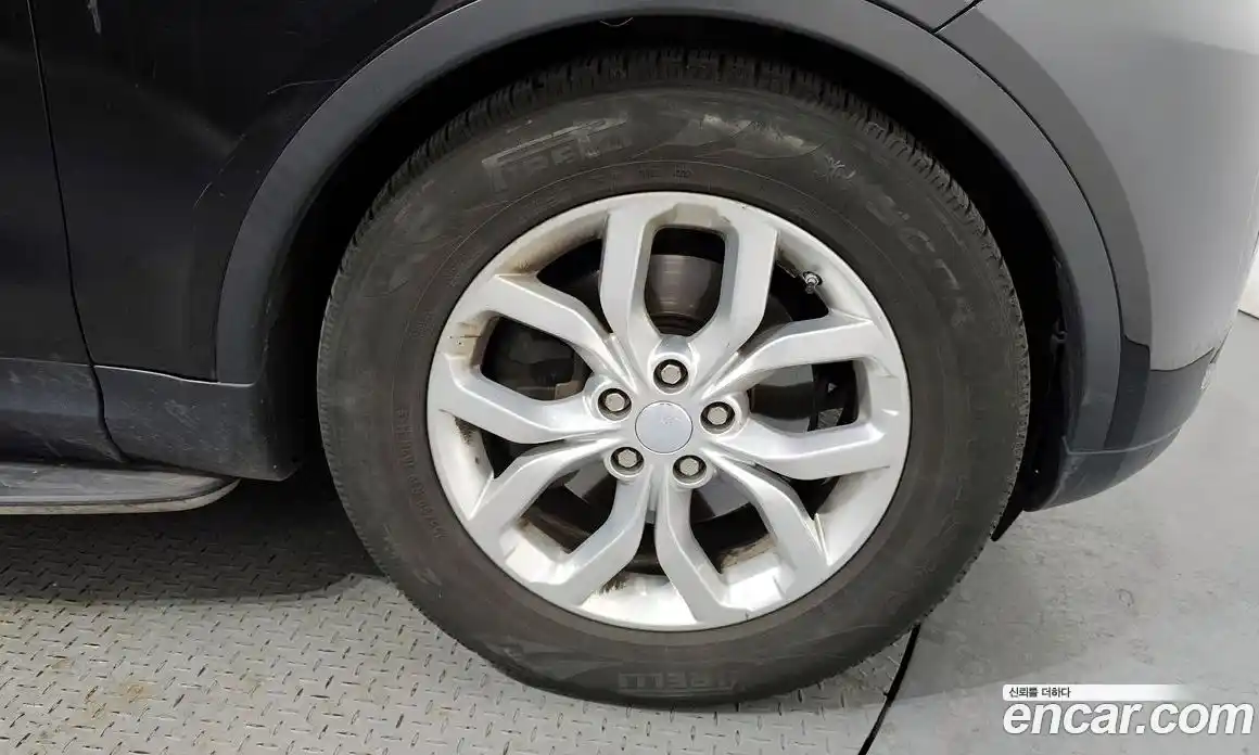 Land Rover Discovery 2018 2.0 гидро в Москве № 316045, фото 4