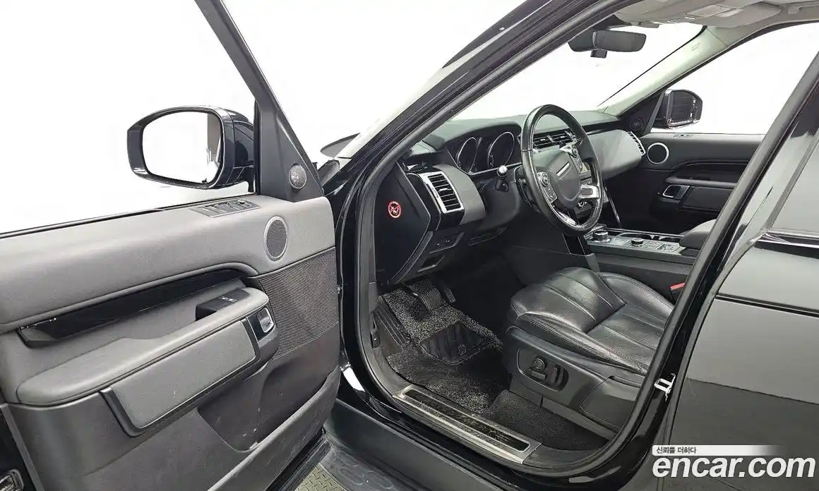 Land Rover Discovery 2018 2.0 гидро в Москве № 316045, фото 9