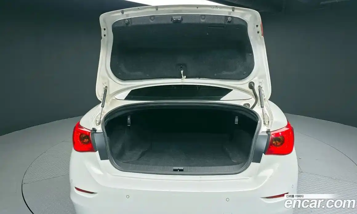 Infiniti Q50 2015 2.1 гидро в Москве № 320489, фото 20