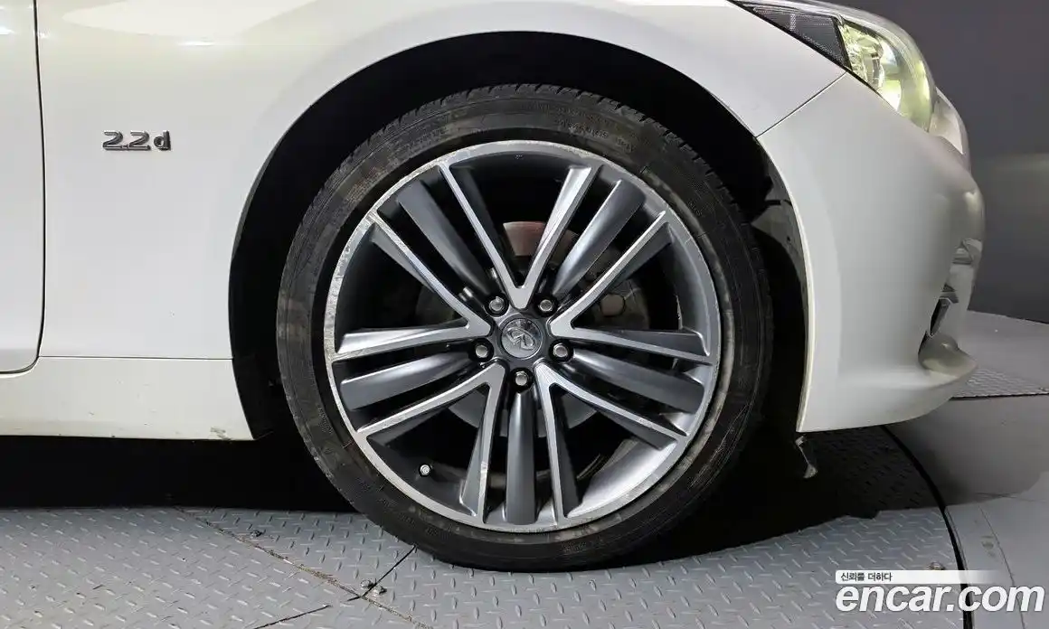 Infiniti Q50 2015 2.1 гидро в Москве № 320489, фото 5