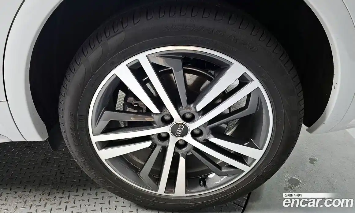 Audi Q5 2022 2.0 гидро в Москве № 324198, фото 4