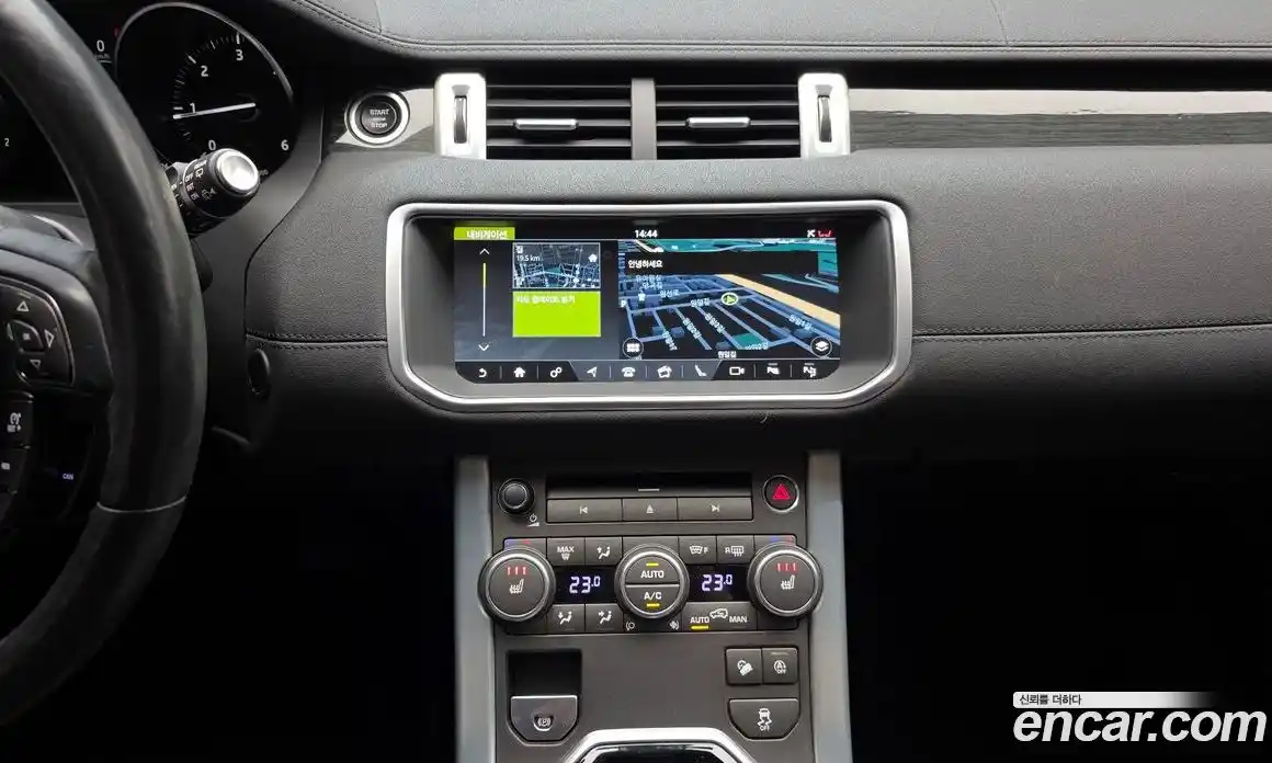 Land Rover Range-Rover Evoque 2019 2.0 гидро в Москве № 333127, фото 17