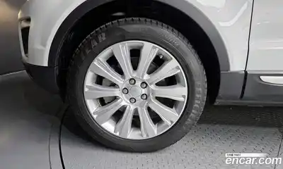 Land Rover Range-Rover Evoque 2019 2.0 гидро в Москве № 333127, миниатюра 5