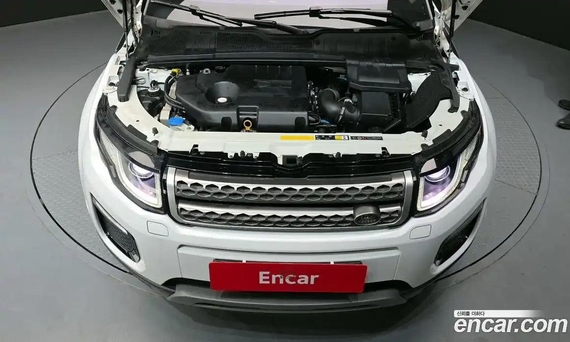 Land Rover Range-Rover Evoque 2019 2.0 гидро в Москве № 333127, фото 6