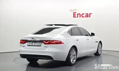 Jaguar XF 2016 2.0 гидро в Москве № 335817, миниатюра 2