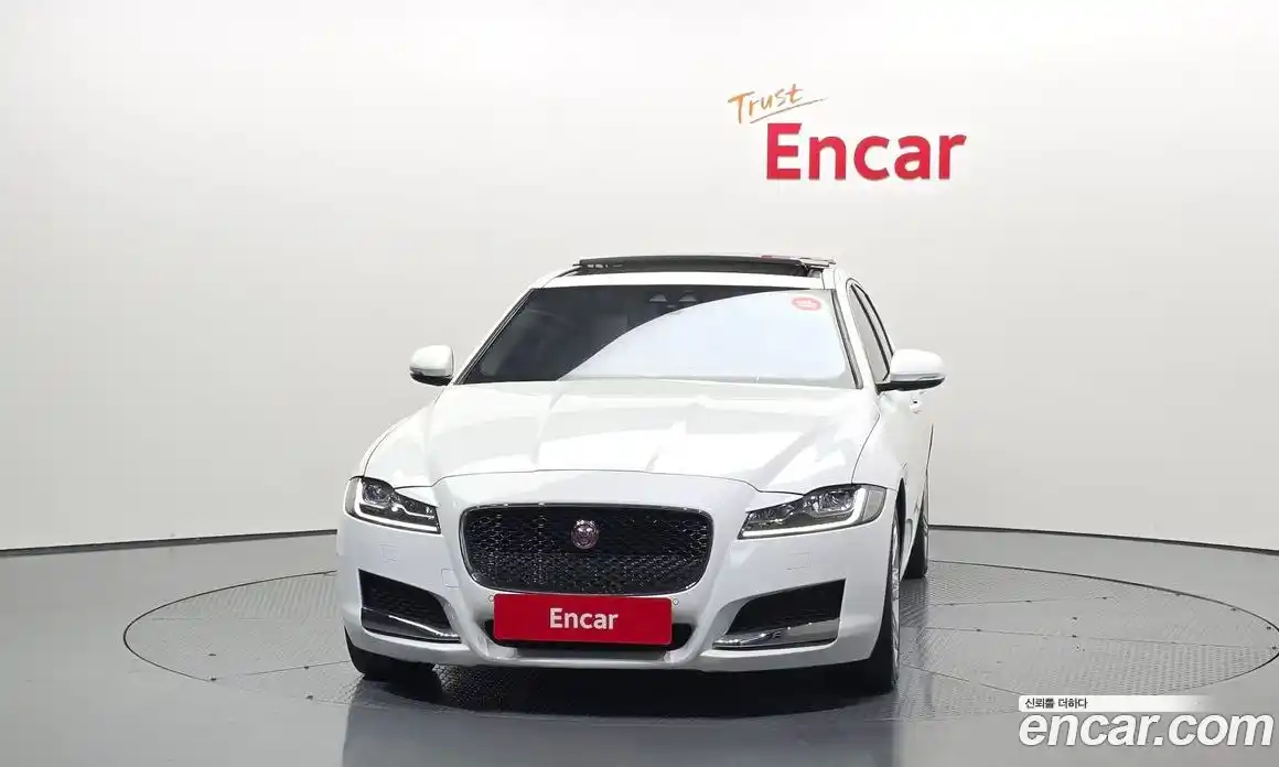 Jaguar XF 2016 2.0 гидро в Москве № 335817, фото 3