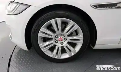 Jaguar XF 2016 2.0 гидро в Москве № 335817, миниатюра 5
