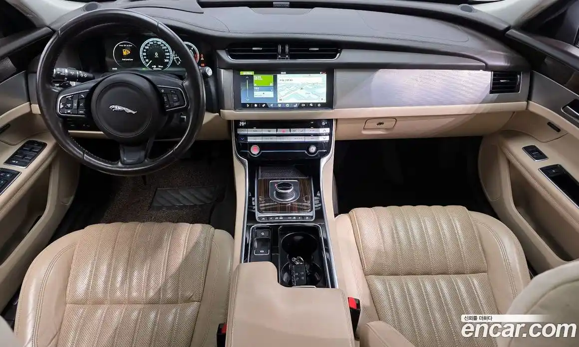 Jaguar XF 2016 2.0 гидро в Москве № 335817, фото 7