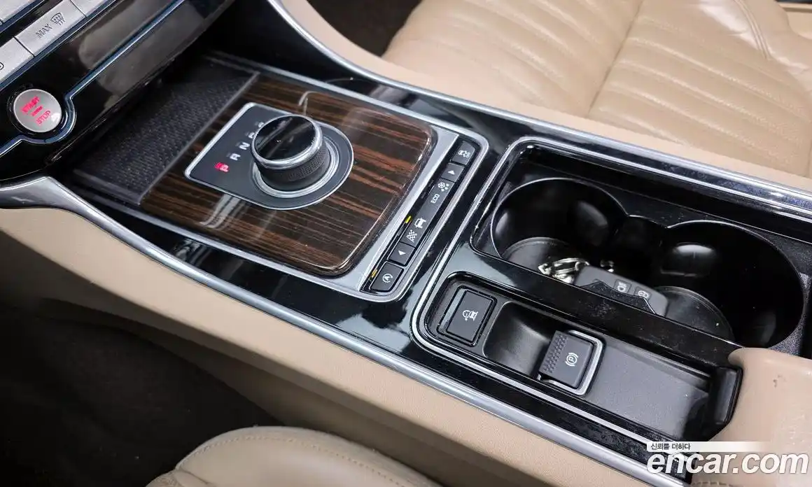 Jaguar XF 2016 2.0 гидро в Москве № 335817, фото 9