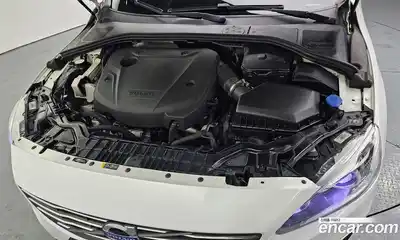 Volvo S60 2015 2.0 гидро в Москве № 344267, миниатюра 6