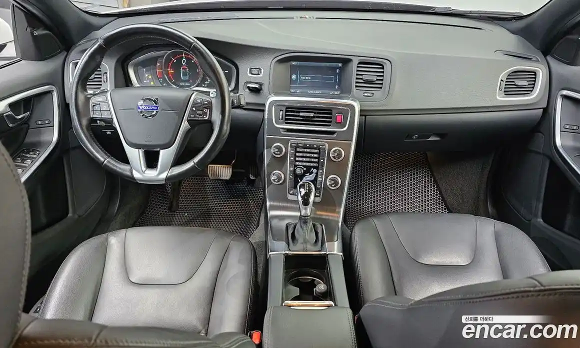 Volvo S60 2015 2.0 гидро в Москве № 344267, фото 7