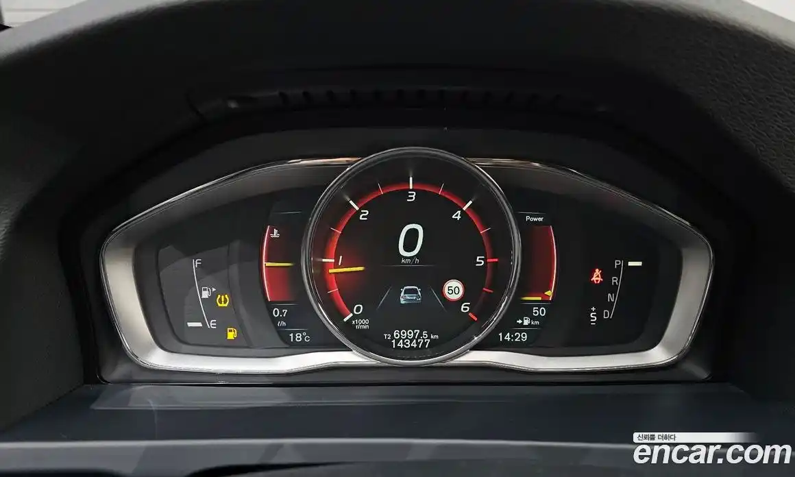 Volvo S60 2015 2.0 гидро в Москве № 344267, фото 8