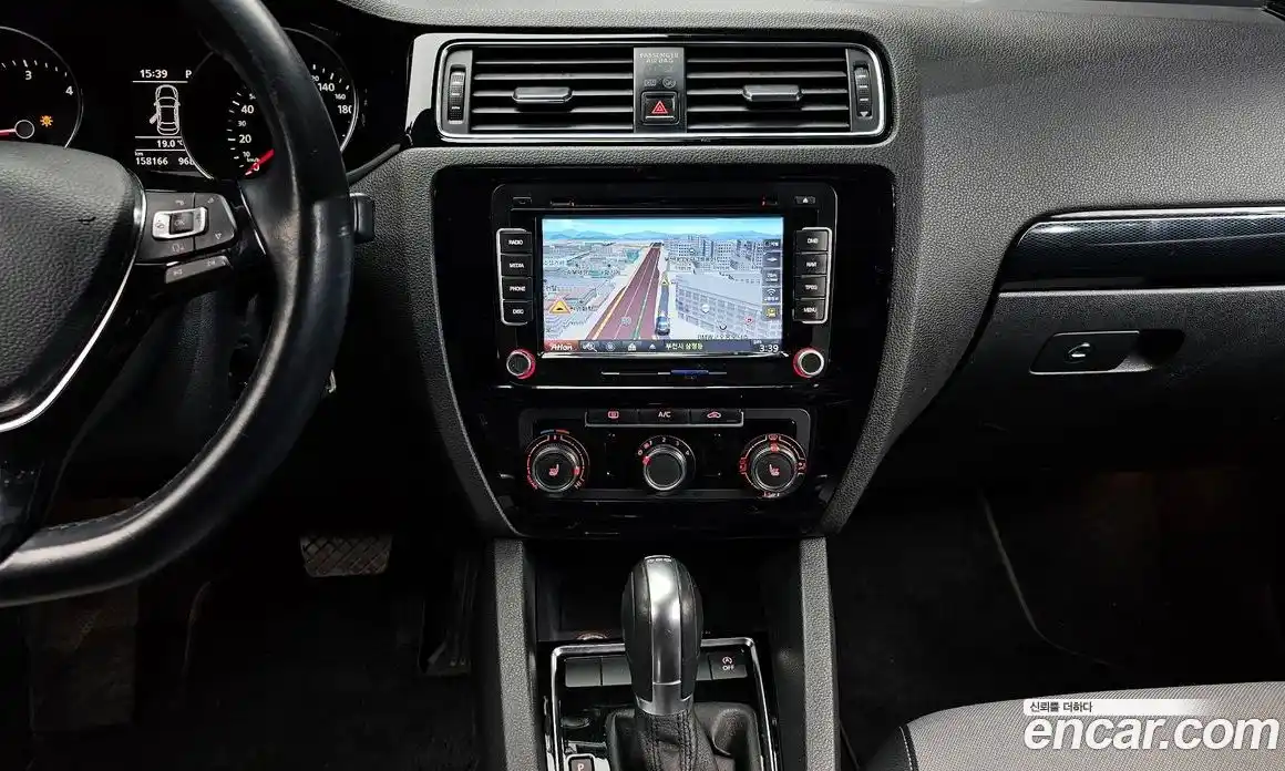 Volkswagen Jetta 2015 2.0 гидро в Москве № 358908, фото 14