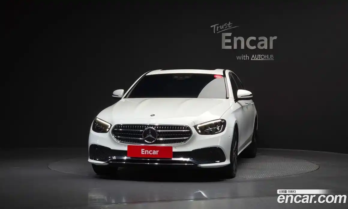 Mercedes-Benz E-Class 2021 2.0 гидро в Москве, фото 3