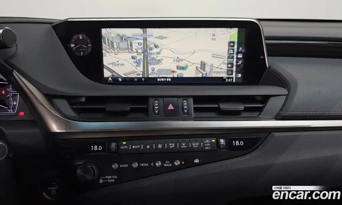 Lexus ES 2019 2.5 гидро в Москве № 398272, фото 13