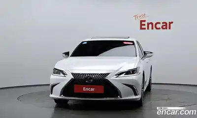 Lexus ES 2019 2.5 гидро в Москве № 398272, миниатюра 2