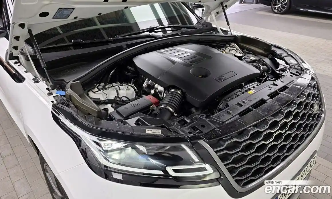Land Rover Range-Rover Velar 2021 3.0 гидро в Москве № 416266, фото 6