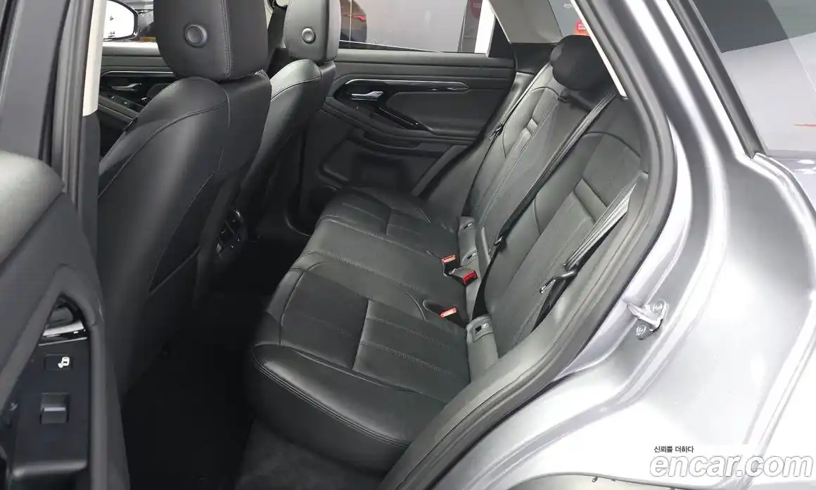 Land Rover Range-Rover Evoque 2022 2.0 гидро в Москве № 416267, фото 12