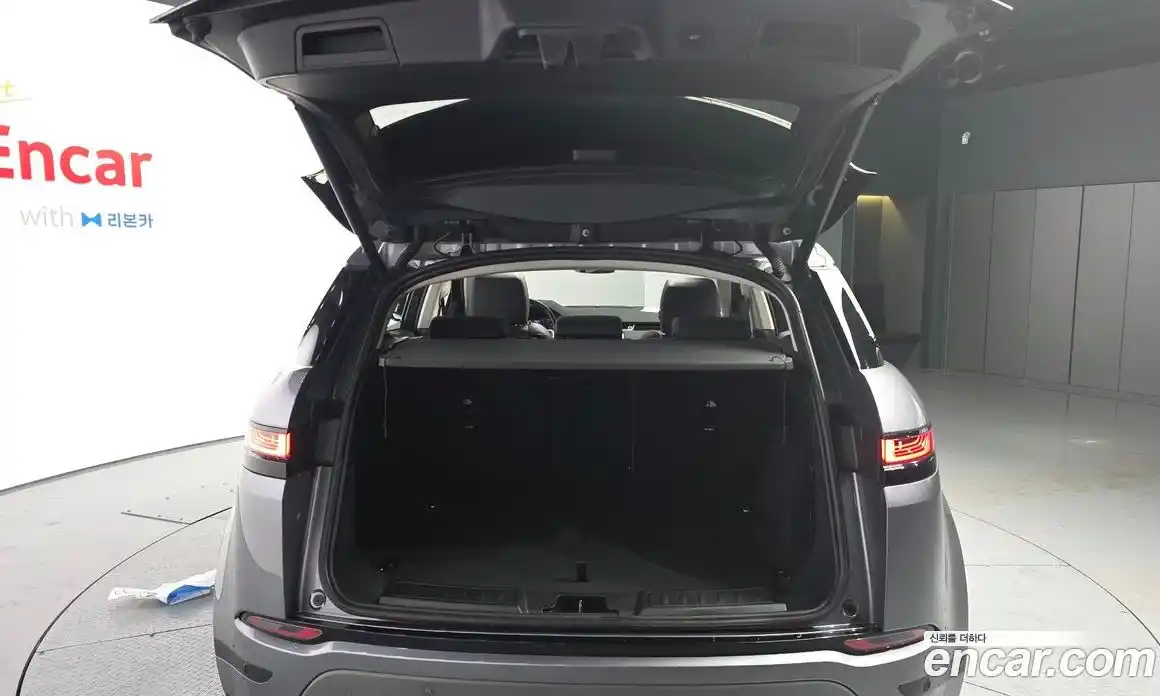 Land Rover Range-Rover Evoque 2022 2.0 гидро в Москве № 416267, фото 20