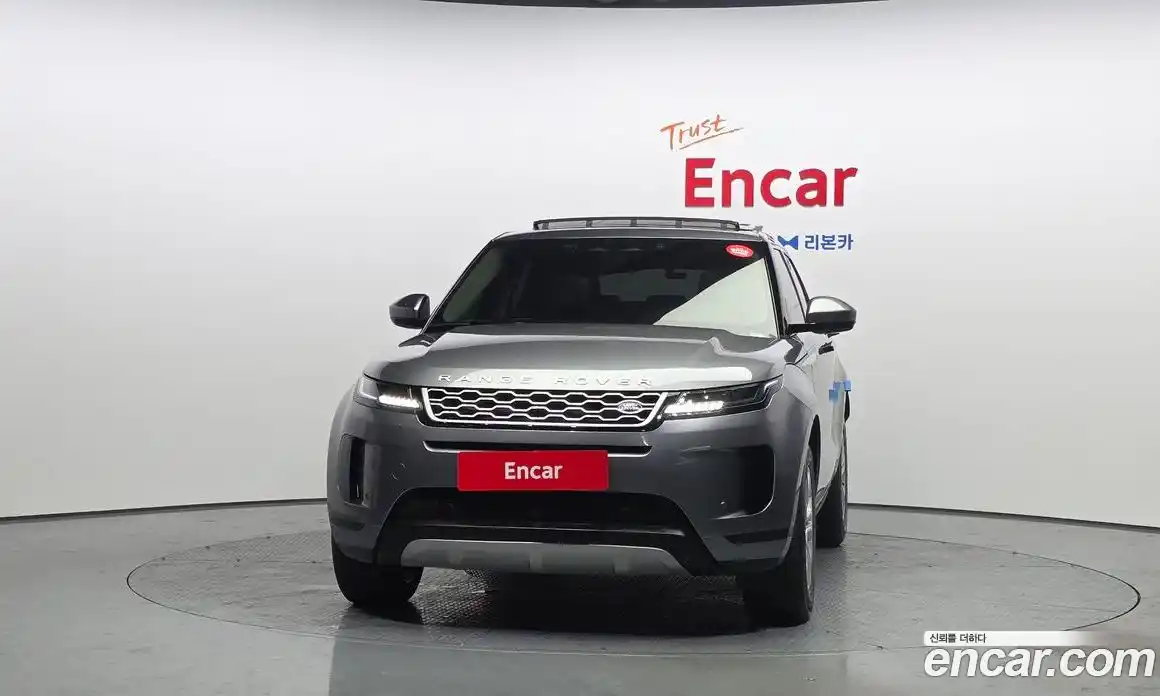 Land Rover Range-Rover Evoque 2022 2.0 гидро в Москве № 416267, фото 3