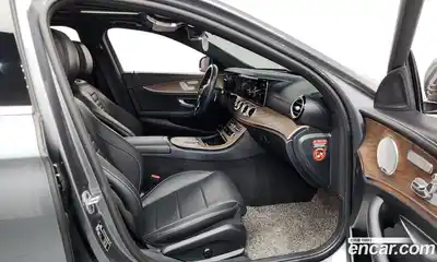 Mercedes-Benz E-Class 2021 2.0 гидро в Москве № 427049, миниатюра 11