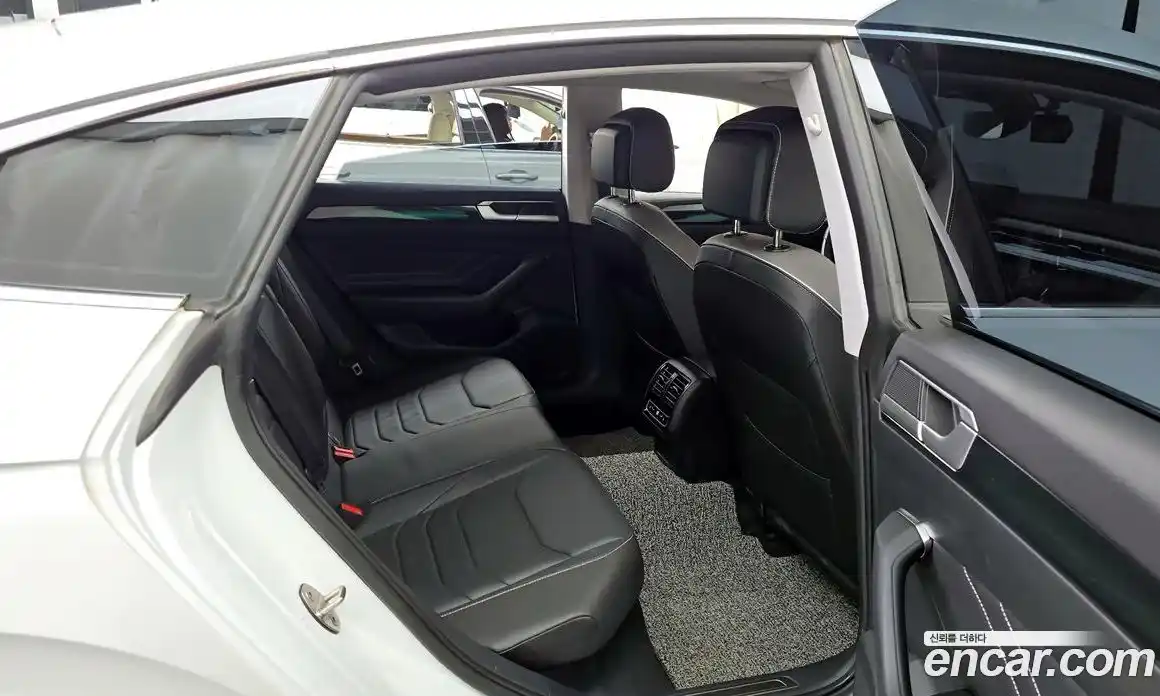 Volkswagen Arteon 2023 2.0 гидро в Москве № 432387, фото 12