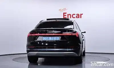 Audi e-tron 2021 0.2 гидро в Москве № 468654, миниатюра 4