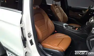 Mercedes-Benz GLC-Class 2020 2.0 гидро в Москве № 494819, миниатюра 10