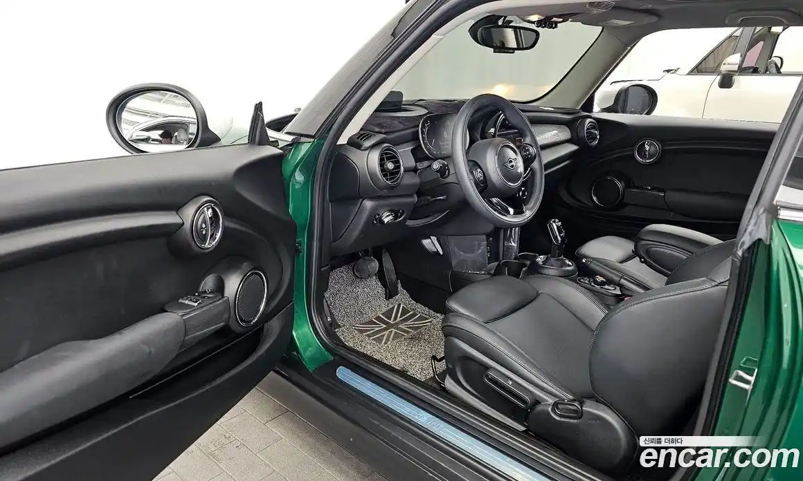 Mini Cooper 2021 1.5 гидро в Москве № 595177, фото 10