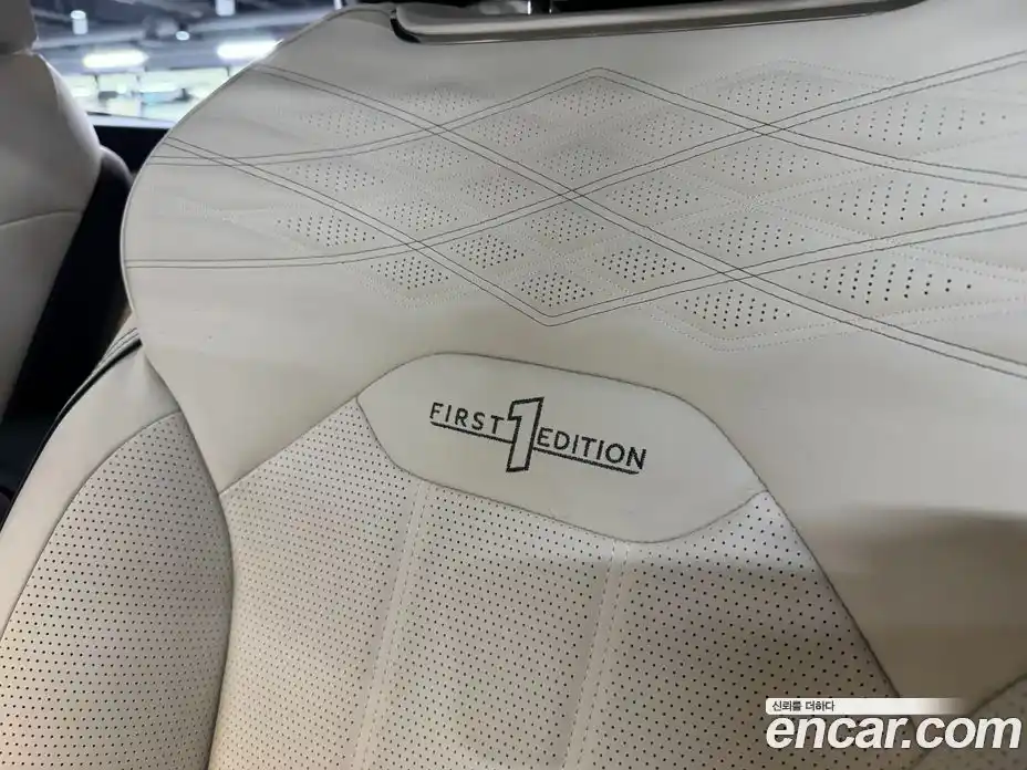 Bentley Bentayga 2024 4.0 гидро в Москве № 611699, фото 17