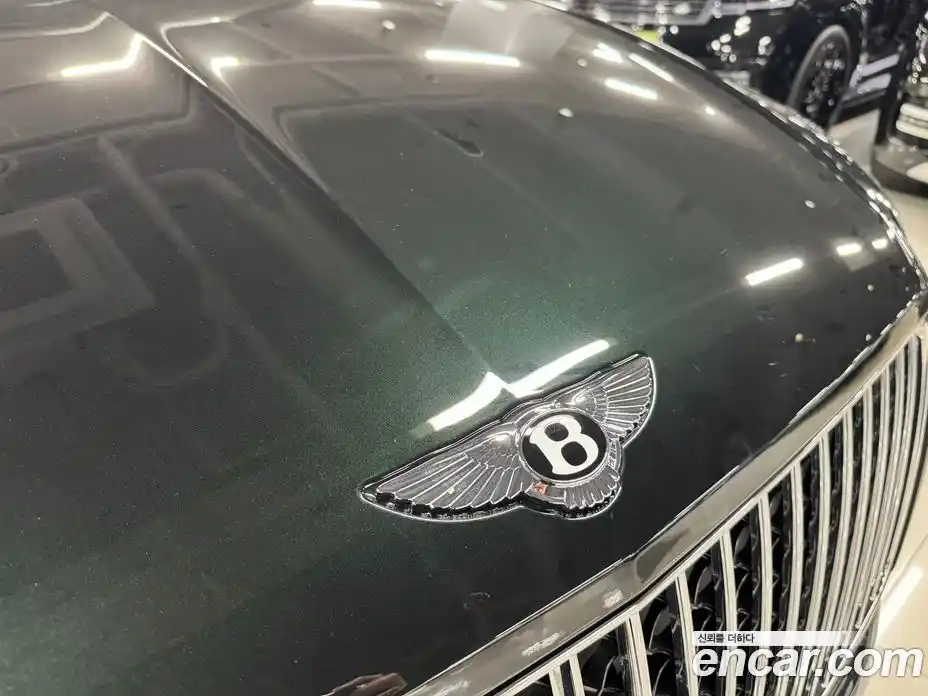 Bentley Bentayga 2024 4.0 гидро в Москве № 611699, фото 18