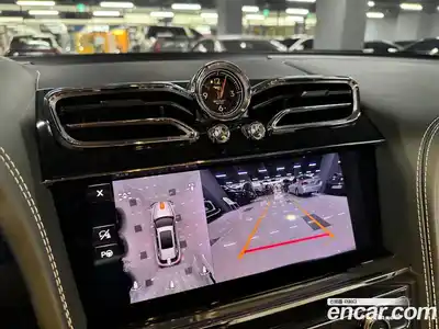 Bentley Bentayga 2024 4.0 гидро в Москве № 611699, миниатюра 8