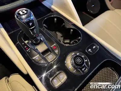 Bentley Bentayga 2024 4.0 гидро в Москве № 611699, миниатюра 10