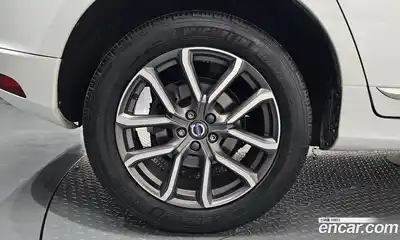 Volvo XC60 2017 2.4 гидро в Москве № 626413, миниатюра 4