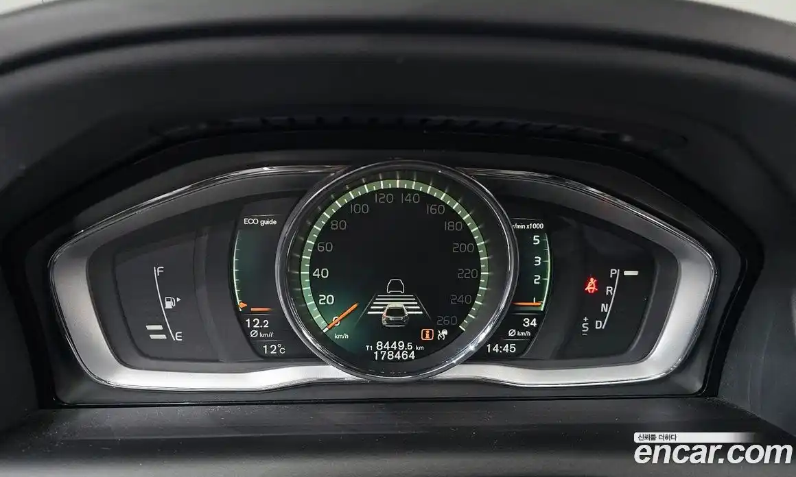 Volvo XC60 2017 2.4 гидро в Москве № 626413, фото 7
