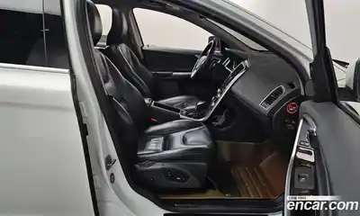 Volvo XC60 2017 2.4 гидро в Москве № 626413, миниатюра 10
