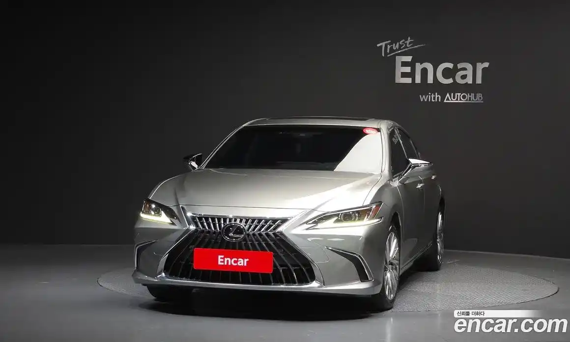 Lexus ES 2023 2.5 гидро в Москве № 628532, фото 3