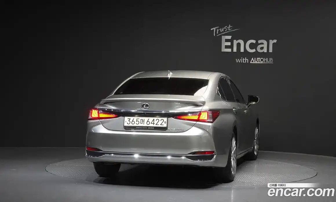 Lexus ES 2023 2.5 гидро в Москве № 628532, фото 4