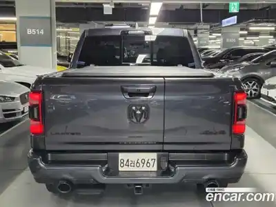 Dodge Ram Pick Up 2022 5.7 гидро в Москве № 681595, миниатюра 4