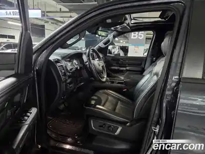 Dodge Ram Pick Up 2022 5.7 гидро в Москве № 681595, миниатюра 7