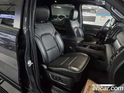 Dodge Ram Pick Up 2022 5.7 гидро в Москве № 681595, миниатюра 8