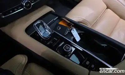 Volvo XC90 2023 2.0 гидро в Москве № 724075, миниатюра 9