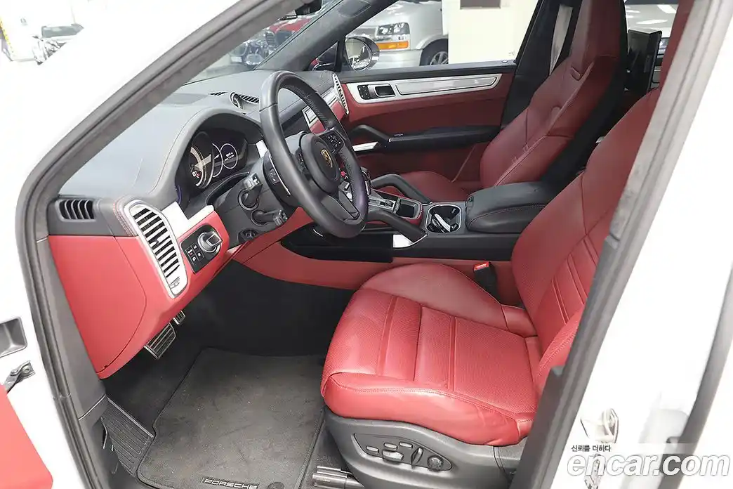 Porsche Cayenne 2023 4.0 гидро в Москве № 724371, фото 20