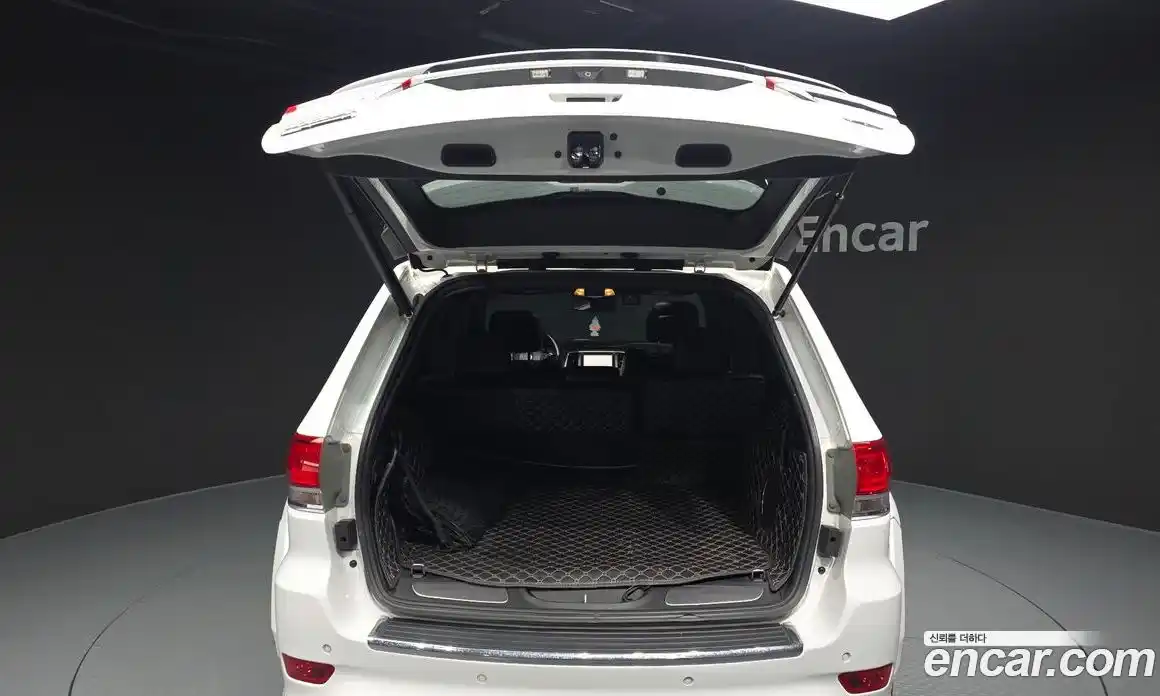 Jeep Cherokee 2013 3.0 гидро в Москве № 725351, фото 20