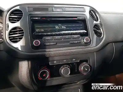Volkswagen Tiguan 2015 2.0 гидро в Москве № 767310, миниатюра 12