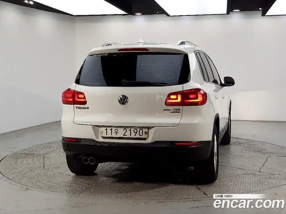 Volkswagen Tiguan 2015 2.0 гидро в Москве № 767310, фото 3