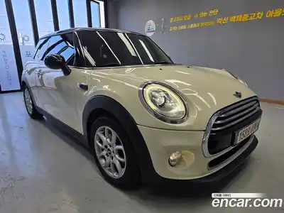 Mini Cooper, 2015