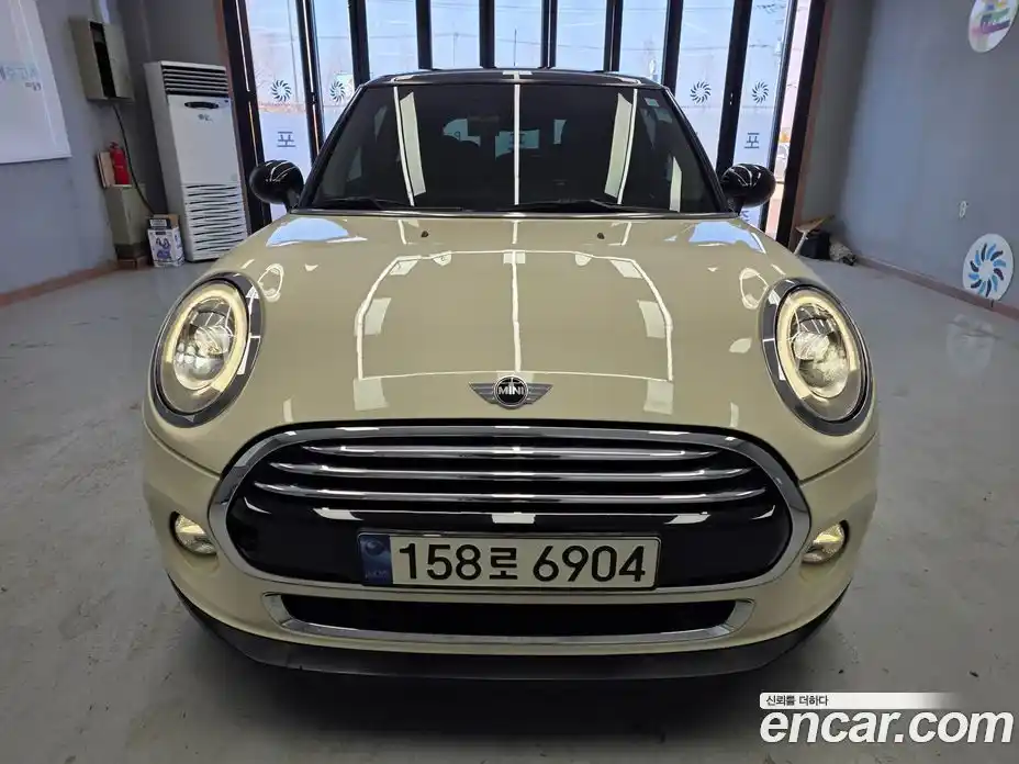 Mini Cooper 2015 1.5 гидро в Москве № 802604, фото 3